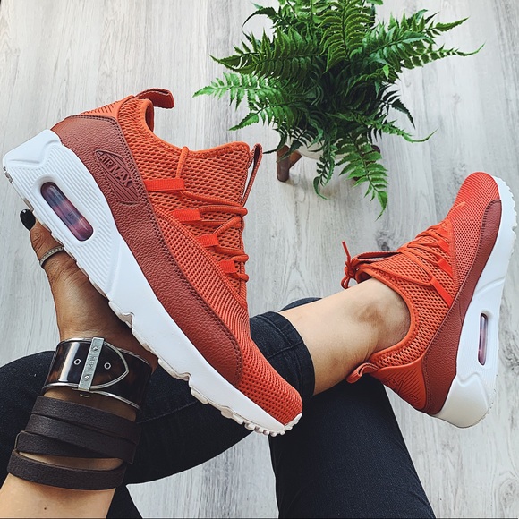 Nike Shoes - Nike air max 90 ez sneakers sneakers